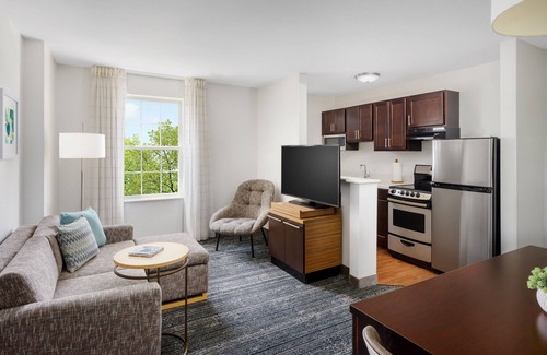 Manchester Hotel | Discover TownePlace Suites by Marriott Manchester Today!