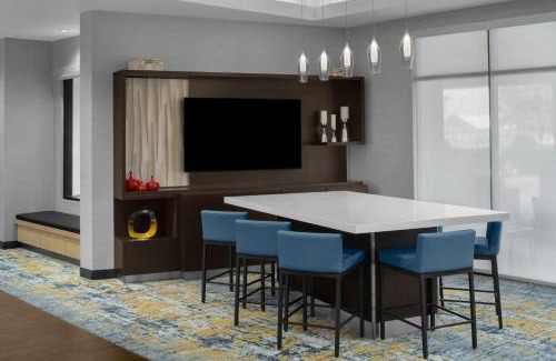 Carlsbad Hotel | Inviting TownePlace Suites by Marriott Carlsbad with Pool
