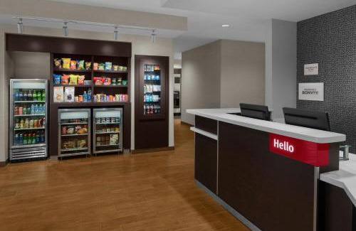 Carlsbad Hotel | Inviting TownePlace Suites by Marriott Carlsbad with Pool