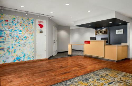 Florence Hotel | Pet-Friendly TownePlace Suites in Florence with Pool & Breakfast