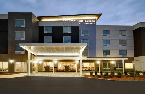 North Westport Hotel | Pet-Friendly Retreat at TownePlace Suites by Marriott