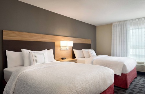 Minooka Hotel | Discover TownePlace Suites by Marriott Minooka: Guest Rated 9.4