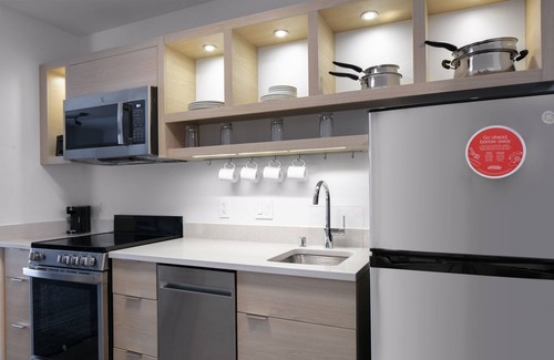 Oshkosh Hotel | Elevate Your Stay at TownePlace Suites by Marriott Oshkosh
