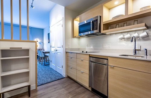 Southwest Raleigh Hotel | Top-Rated TownePlace Suites by Marriott Raleigh-University Area