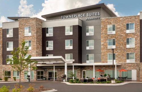 Grafton Hotel | Pet-Friendly TownePlace Suites in Milwaukee Grafton