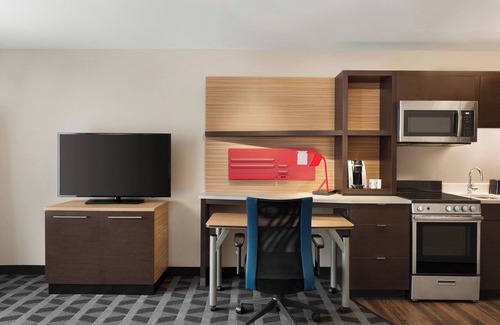 Marion Hotel | Highly Rated TownePlace Suites: Pool, Breakfast & Family Friendly
