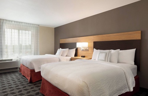 Marion Hotel | Highly Rated TownePlace Suites: Pool, Breakfast & Family Friendly