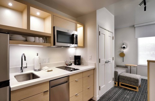 Murray Hotel | Discover TownePlace Suites by Marriott Salt Lake City Murray