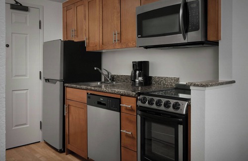Norfolk - Virginia Beach Hotel | Inviting TownePlace Suites by Marriott Suffolk Chesapeake
