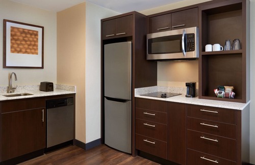 Oakville Hotel | Top-Rated TownePlace Suites by Marriott Toronto Oakville