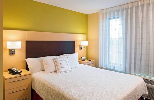 Easton Hotel | Discover TownePlace Suites by Marriott Bethlehem Easton