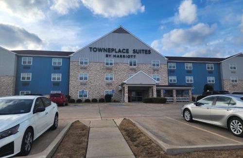 Killeen Hotel | Family-Friendly TownePlace Suites with Pool in Killeen