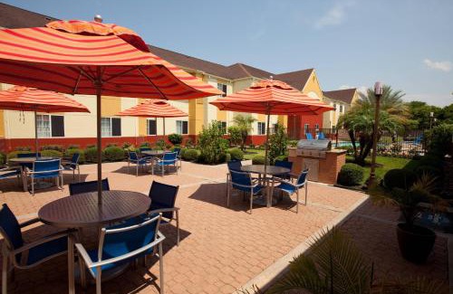 Clute Hotel | Relax at TownePlace Suites by Marriott Lake Jackson Clute