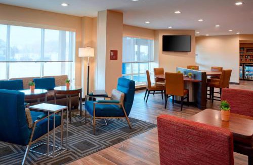 Forest Hills Hotel | Comfort and Convenience at TownePlace Suites Grand Rapids