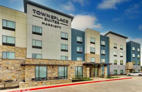 North Shore Hotel | Discover TownePlace Suites Houston I-10 East with Pool Access