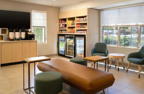 Milpitas Hotel | Discover TownePlace Suites Milpitas with Pool & Pet Amenities