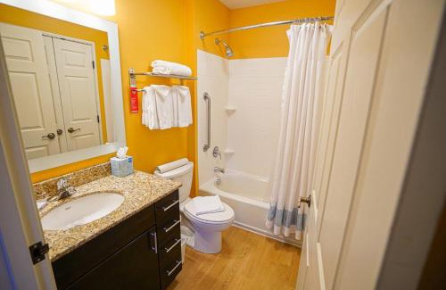 Southern Crossing Hotel | Discover TownePlace Suites Old Mill District, Bend Near Mt Bachelor