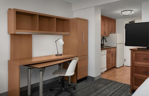 Norfolk - Virginia Beach Hotel | Pet-Friendly TownePlace Suites Suffolk Chesapeake Retreat
