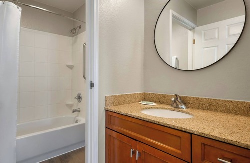 Rancho Cucamonga Hotel | Comfortable TownePlace Suites near Ontario Airport with Pool