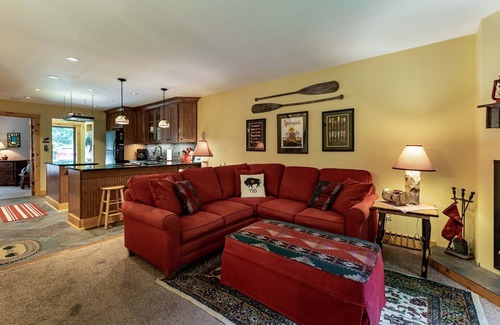 Inlet House | Inviting Townhome C3 with Oceanfront Views & Pool Access