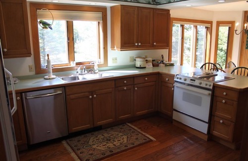 Inlet House | Family-Friendly Getaway at Townhome J1 - 4th Lake