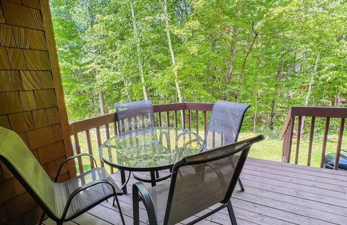 Inlet House | Family-Friendly Retreat at Townhome J2 - 4th Lake