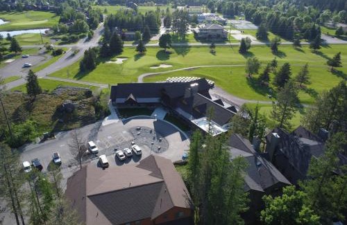 Bigfork House | Rustic Modern Townhomes at The Glacier - Golf Course Retreat