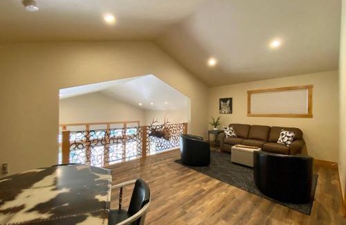 Bigfork House | Rustic Modern Townhomes at The Glacier - Golf Course Retreat