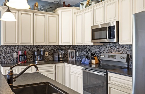 Branson House | Lakefront Retreat with Free Branson Tickets and Great Amenities!