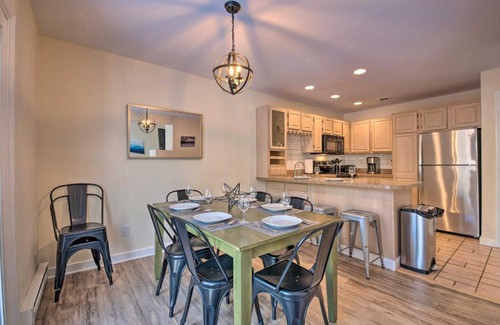 Lake Harmony House | Relaxing Townhome Near Big Boulder with Resort Amenities