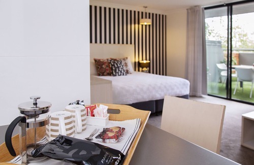 Wagga Wagga Hotel | Welcoming Townhouse Hotel: Family-Friendly & Top-Rated Stay