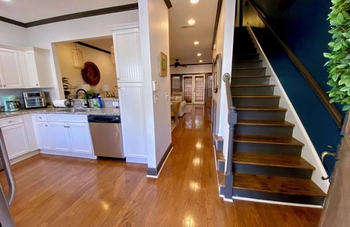 Greenville Downtown Cottage | Ideal Townhouse in West End Near Main St & Falls Park