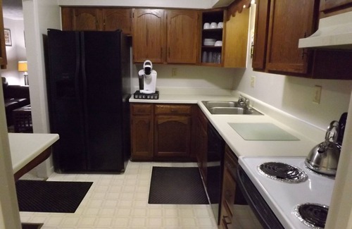 Karns House | Ideal Family Retreat: Sleeps 8 in West Knox with Pool