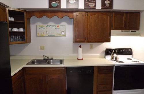 Karns House | Ideal Family Retreat: Sleeps 8 in West Knox with Pool