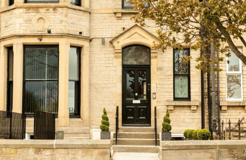 Huddersfield Hotel | Child-Friendly Retreat at Townhouse No 12 - Rated 8.3/10