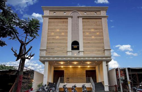 Gomti Nagar Hotel | Family-Friendly Hotel Grand Lucknow with Breakfast & Kitchen