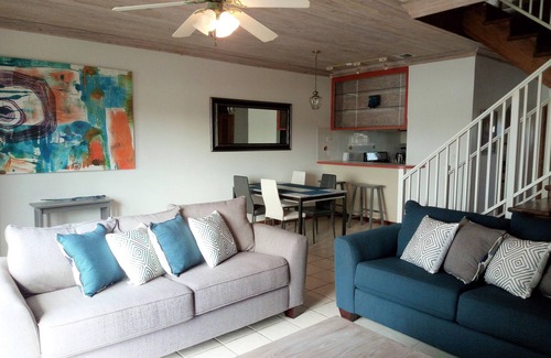 Coral Harbour House | Scenic Townhouse with Mangrove Water View - Rated 9.2/10