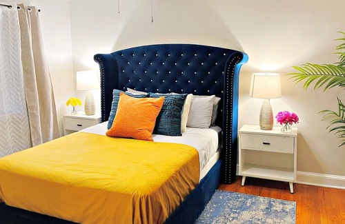 Towson House | Family-Friendly Towson Center B: Welcoming Pets Too!