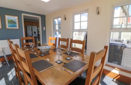 New Quay House | Experience Towyn Hall: Family & Pet-Friendly Retreat