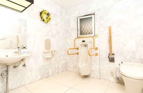 Kintaikyo Onsen Hotel | Eco-Friendly Comfort at Toyoko Inn Iwakuni Station Nishi