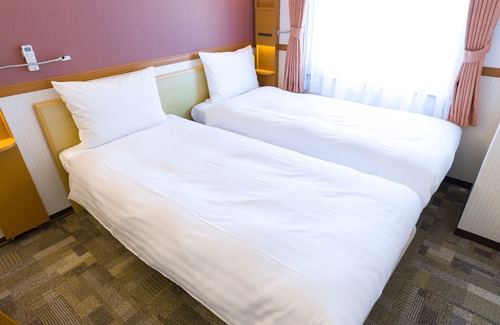 Chuo Ward Hotel | Convenient Stay at Toyoko Inn near Sagamihara Station