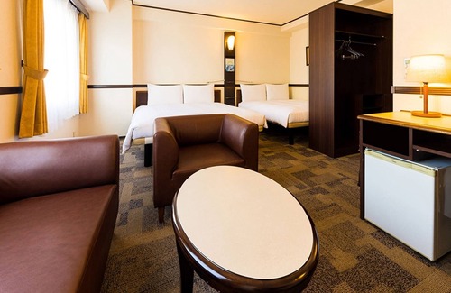 Hashimoto Hotel | Cozy Toyoko Inn Near Hashimoto Station with Breakfast & Kitchen