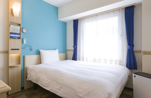 Hama Machi Hotel | Convenient Stay at Toyoko Inn Marugame Ekimae with Breakfast