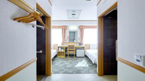 Kurume Hotel | Comfortable Stay at Toyoko Inn Nishitetsu Kurume Eki