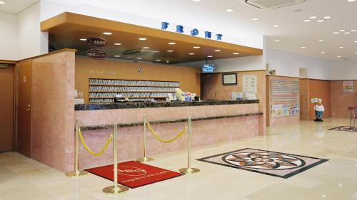 Shunan Hotel | Convenient Stay at Toyoko Inn Tokuyama with Hot Tub & Breakfast