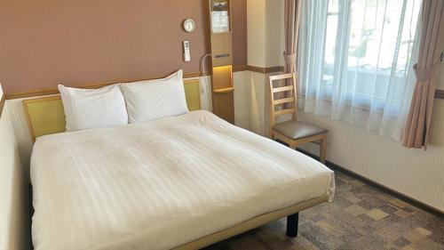 Shunan Hotel | Convenient Stay at Toyoko Inn Tokuyama with Hot Tub & Breakfast
