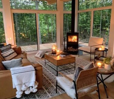 La Conception House | Family-Friendly Trähus Tremblant – 4-Star Guest Rated at 9.3
