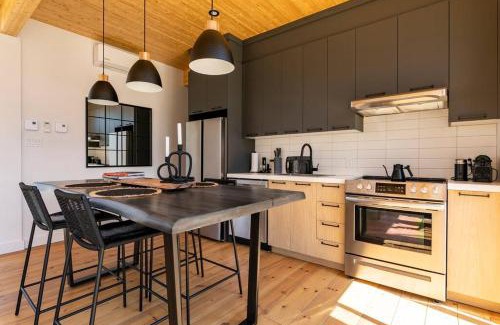 La Conception House | Family-Friendly Trähus Tremblant – 4-Star Guest Rated at 9.3