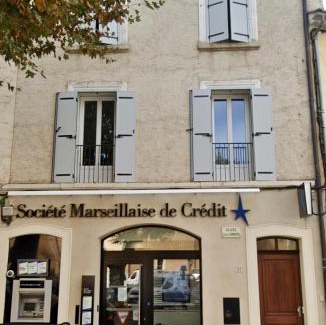 Riez Apartment | Elegant Apartment in Historic Riez - Pet & Child Friendly