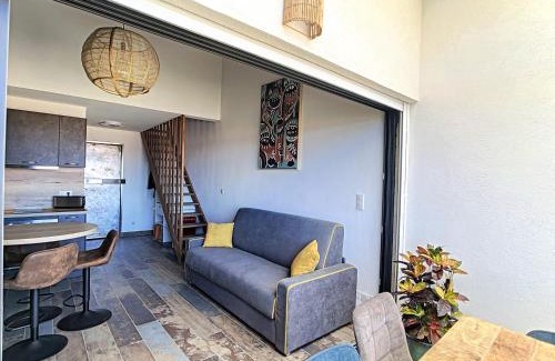 L'Ile-Rousse Apartment | Oceanfront Duplex with Panoramic Views, Rated 10/10